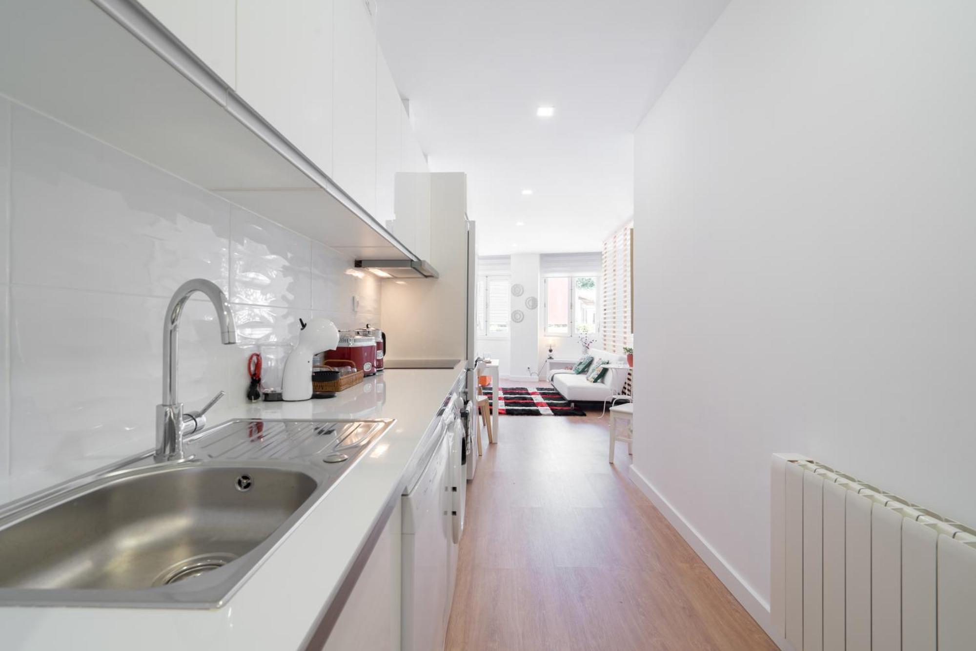 Host Wise - Modern Bright Appartement Oporto